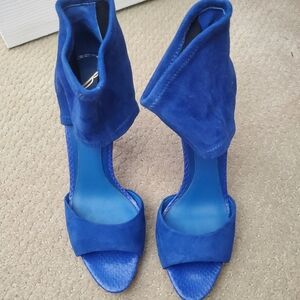 Brian Attwood BFCorrens royal blue suede size 9